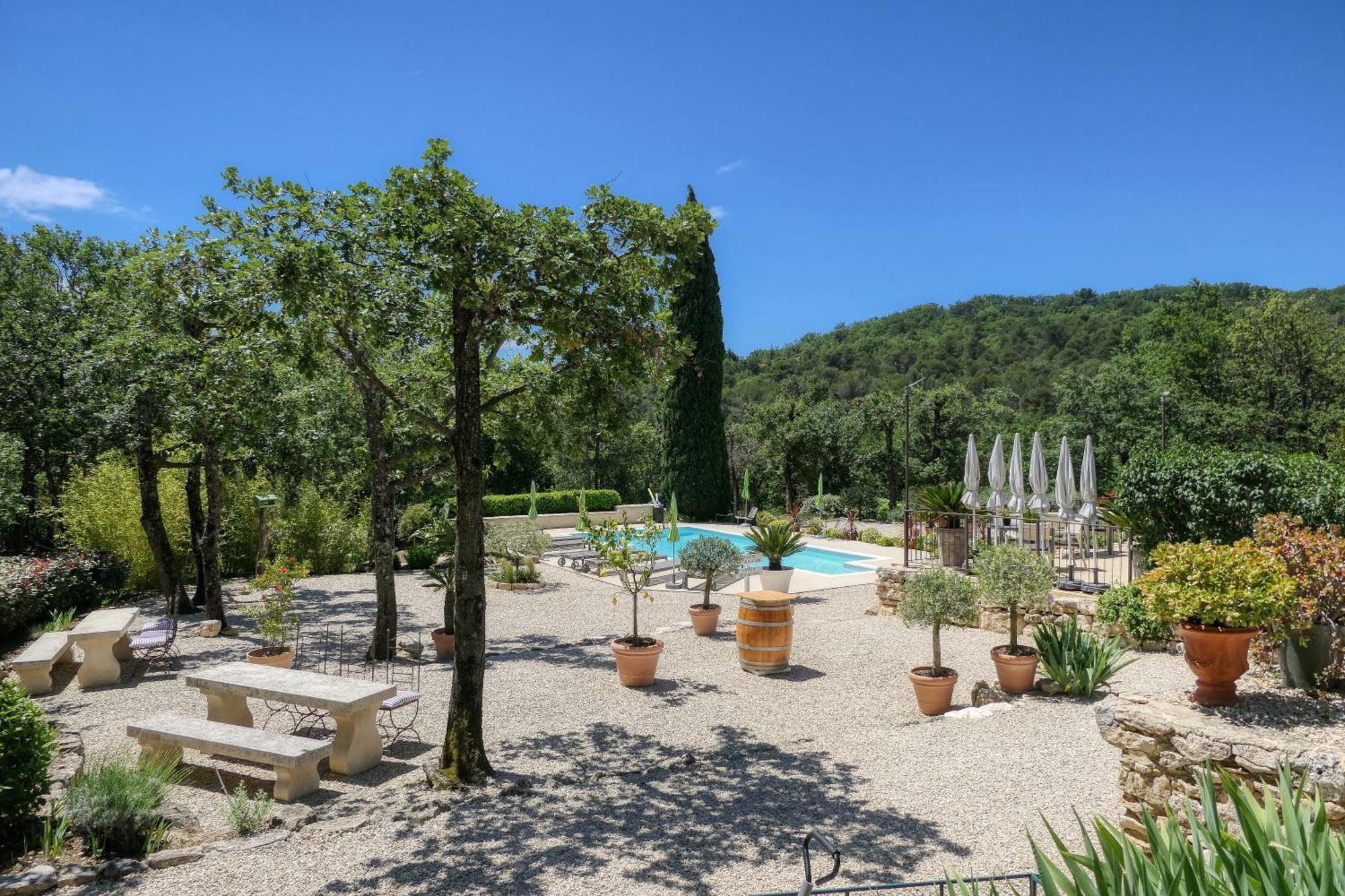 Le Hameau Fleur De Pierres , Chambre , Gite Et Table D'Hotes Murs  ภายนอก รูปภาพ