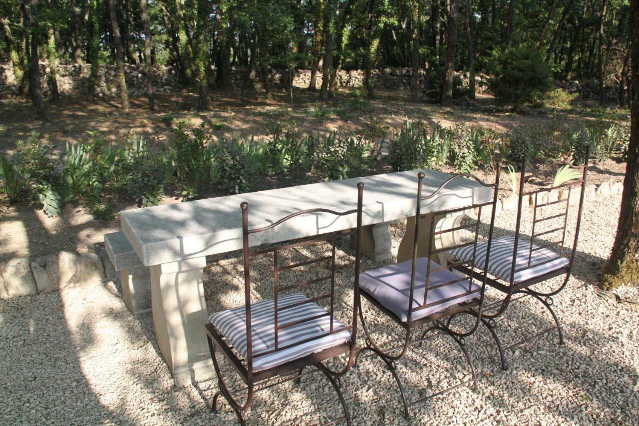 Le Hameau Fleur De Pierres , Chambre , Gite Et Table D'Hotes Murs  ภายนอก รูปภาพ